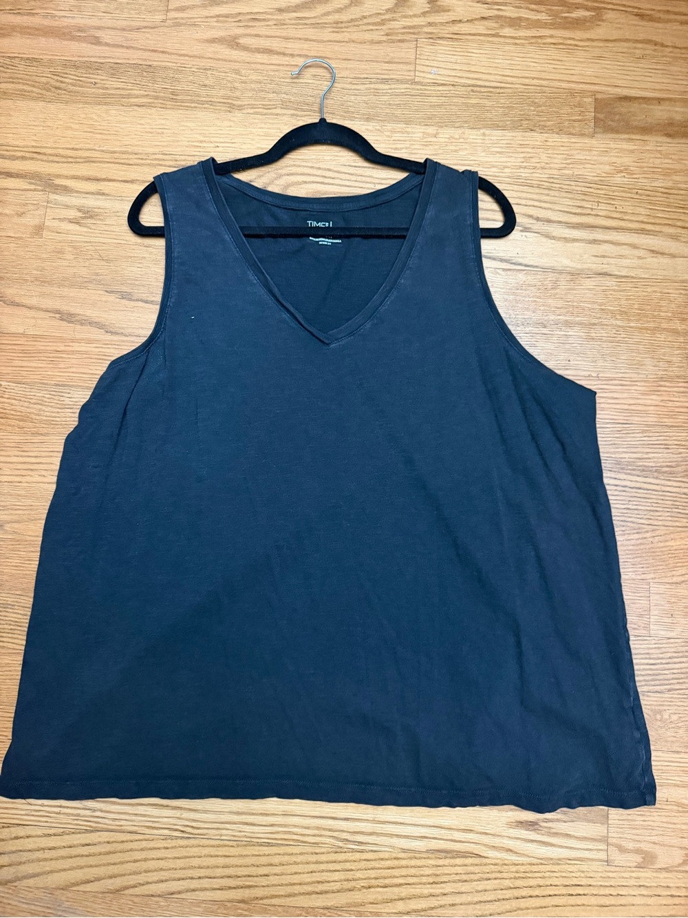 Time and Tru Women’s XXXL 22 Black V-Neck Sleeveless Tank Top Casual Basic